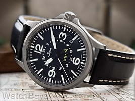 Sinn 856 UTC Tegimented on Strap