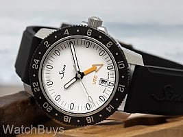 Show product details for Sinn 105 St Sa W UTC on Silicone Strap
