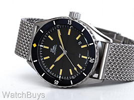 Eza Sealander Black on Bracelet