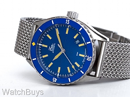 Eza Sealander Blue on Bracelet