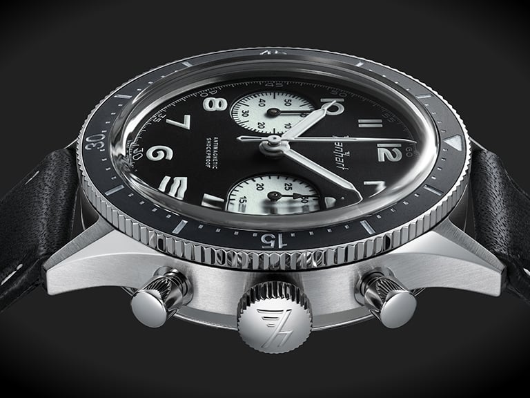 Hanhart 415 ES Reverse Panda Chronograph on Strap - 39 mm