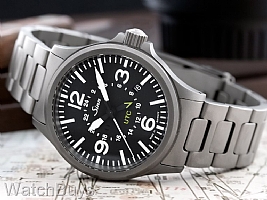 Sinn 856 UTC Tegimented on Bracelet