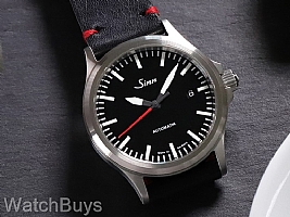 Sinn 556 I RS on Strap