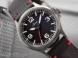 Sinn 556 A RS on Strap