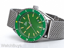 Eza Sealander Green on Bracelet