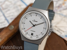 Show product details for Sinn 444 Grey Dial on Strap