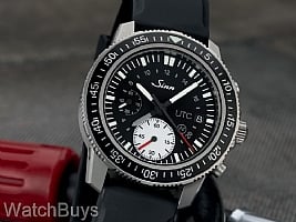 Show product details for Sinn 613 St UTC Divers Chronograph on Silicone Strap