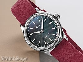 Show product details for Sinn 534 MOP Black on Strap