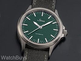 Show product details for Sinn 556 I Emerald Green Limited Edition
