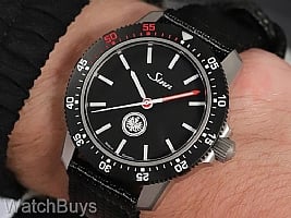 Show product details for Sinn 105 St Sa Eintracht Frankfurt Limited Edition