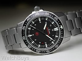 Show product details for Sinn EZM 3 Divers on H-Link Bracelet