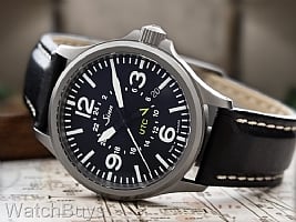 Show product details for Sinn 856 UTC Tegimented on Strap