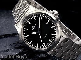 Sinn 556 I on Fine Link Bracelet