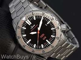 Show product details for Sinn UX EZM 2 B Hydro on H-Link Quick Adjust Bracelet