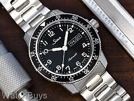 Show product details for Sinn 104 A St Sa on H-Link Bracelet