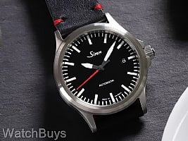 Show product details for Sinn 556 I RS on Strap